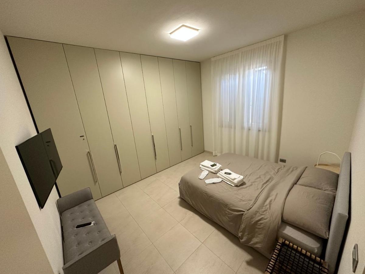 Casavale Elegante Residenza 108 Mq Max 7 Persone Appartement Piacenza Buitenkant foto