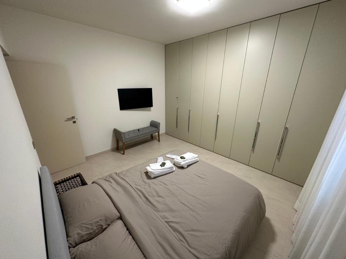 Casavale Elegante Residenza 108 Mq Max 7 Persone Appartement Piacenza Buitenkant foto