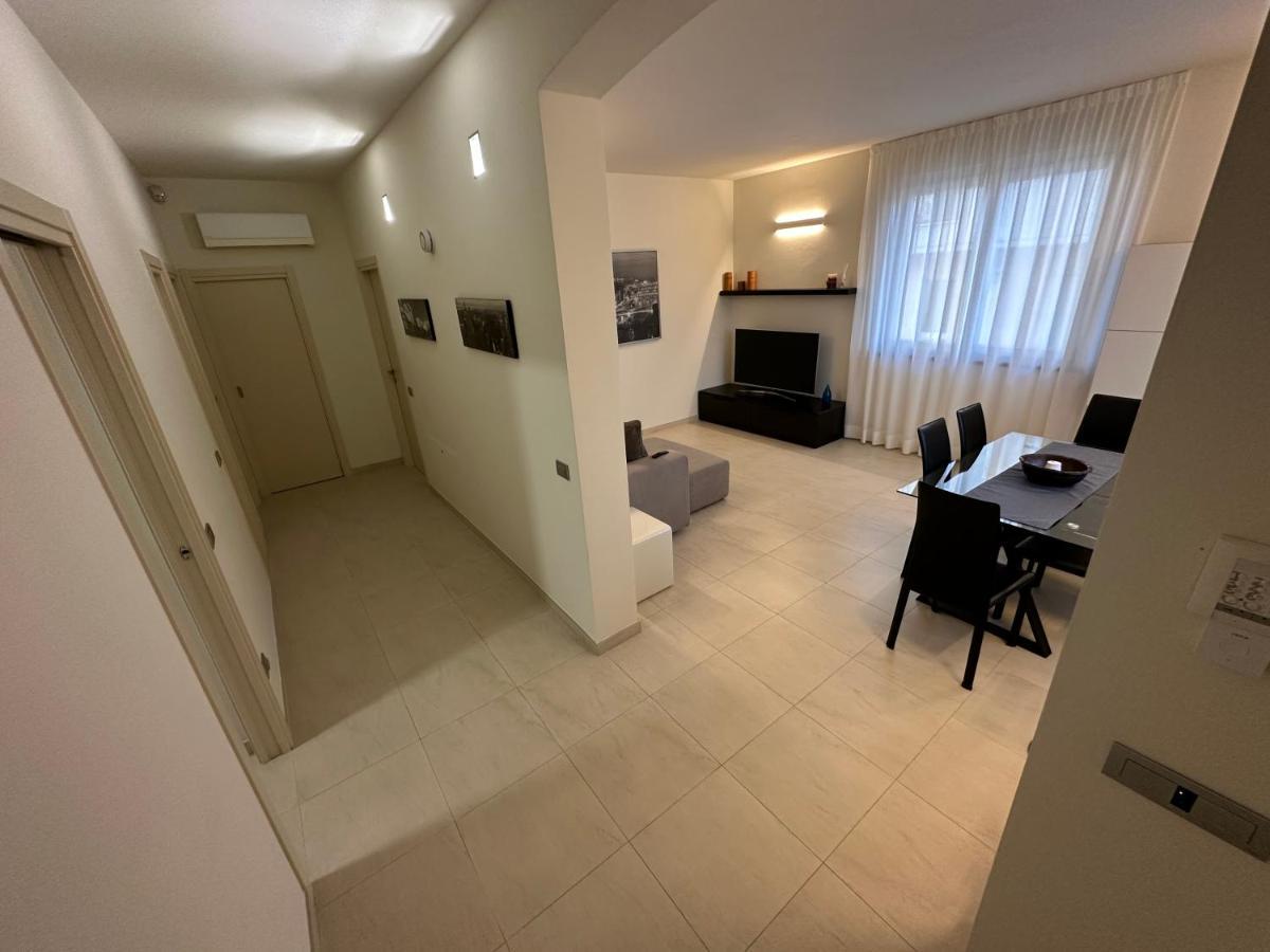 Casavale Elegante Residenza 108 Mq Max 7 Persone Appartement Piacenza Buitenkant foto