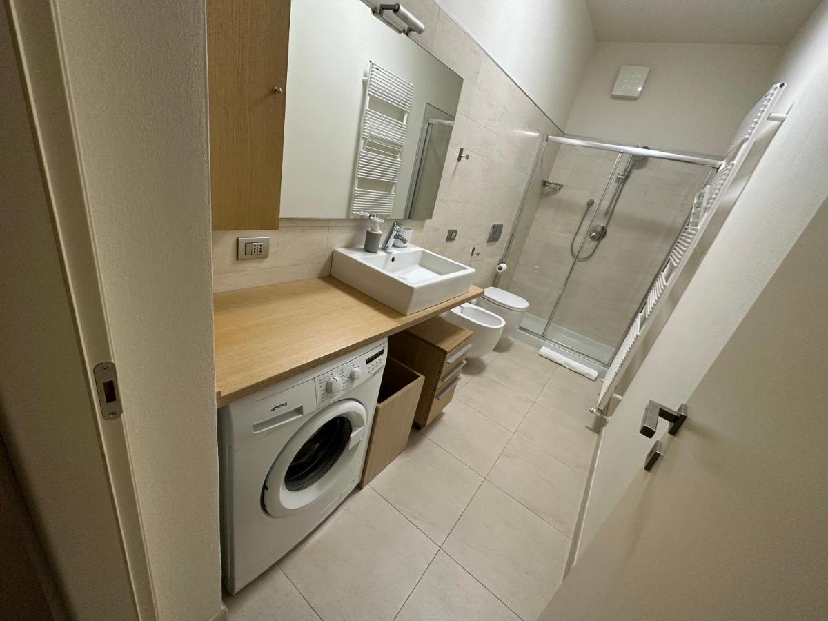 Casavale Elegante Residenza 108 Mq Max 7 Persone Appartement Piacenza Buitenkant foto