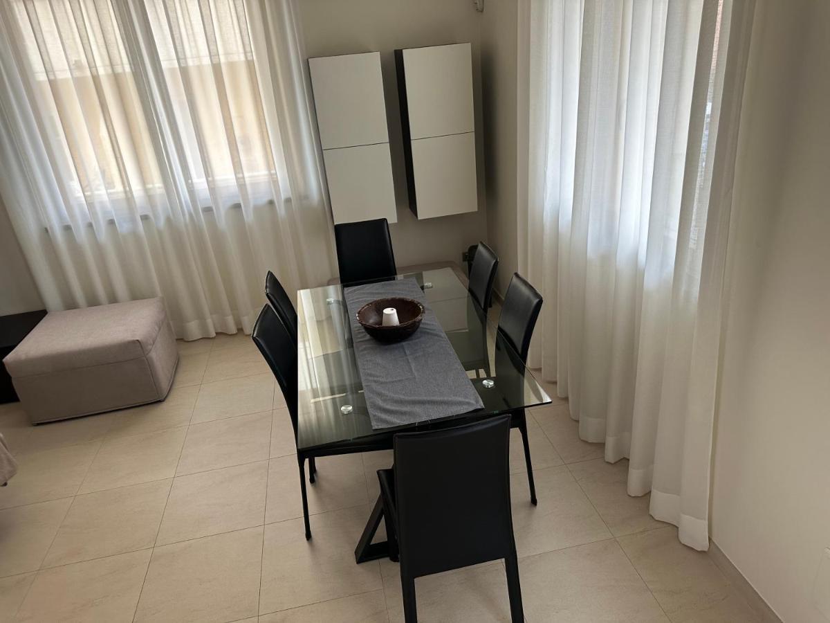Casavale Elegante Residenza 108 Mq Max 7 Persone Appartement Piacenza Buitenkant foto