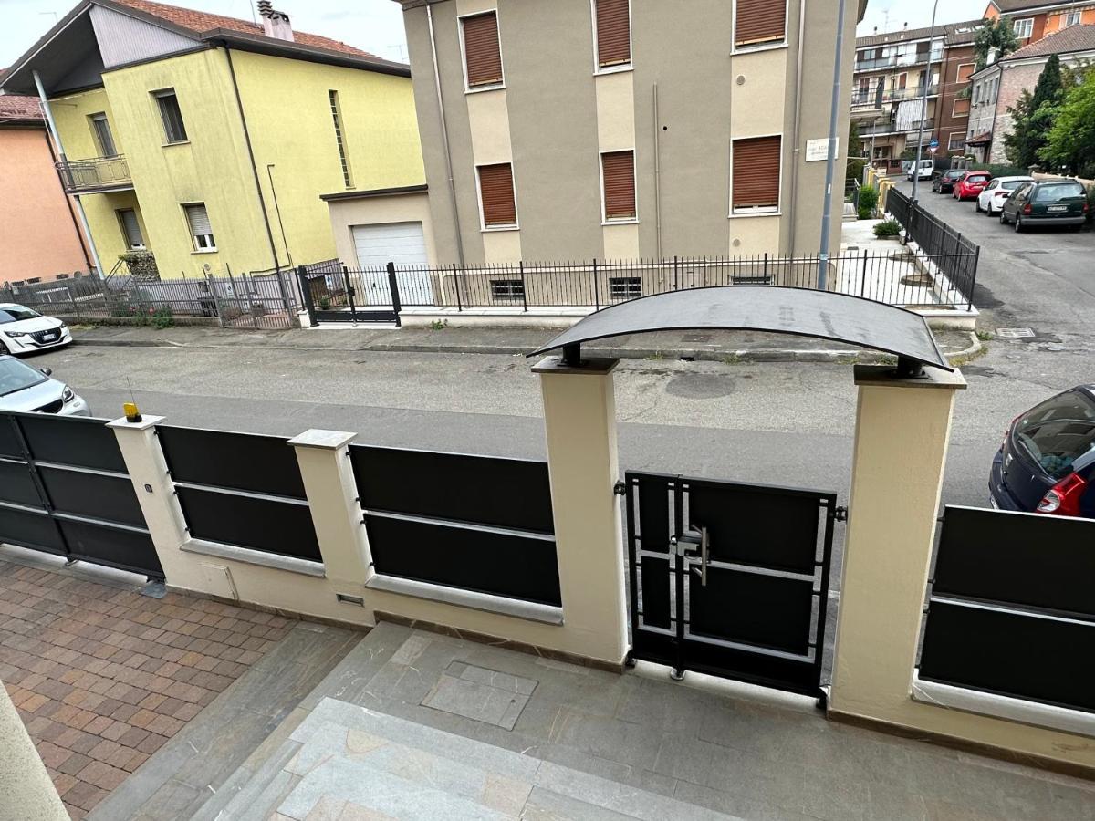 Casavale Elegante Residenza 108 Mq Max 7 Persone Appartement Piacenza Buitenkant foto